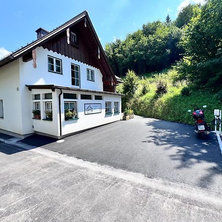 Ferienwohnungen Mikula-Hubacek Bad Aussee Exterior foto
